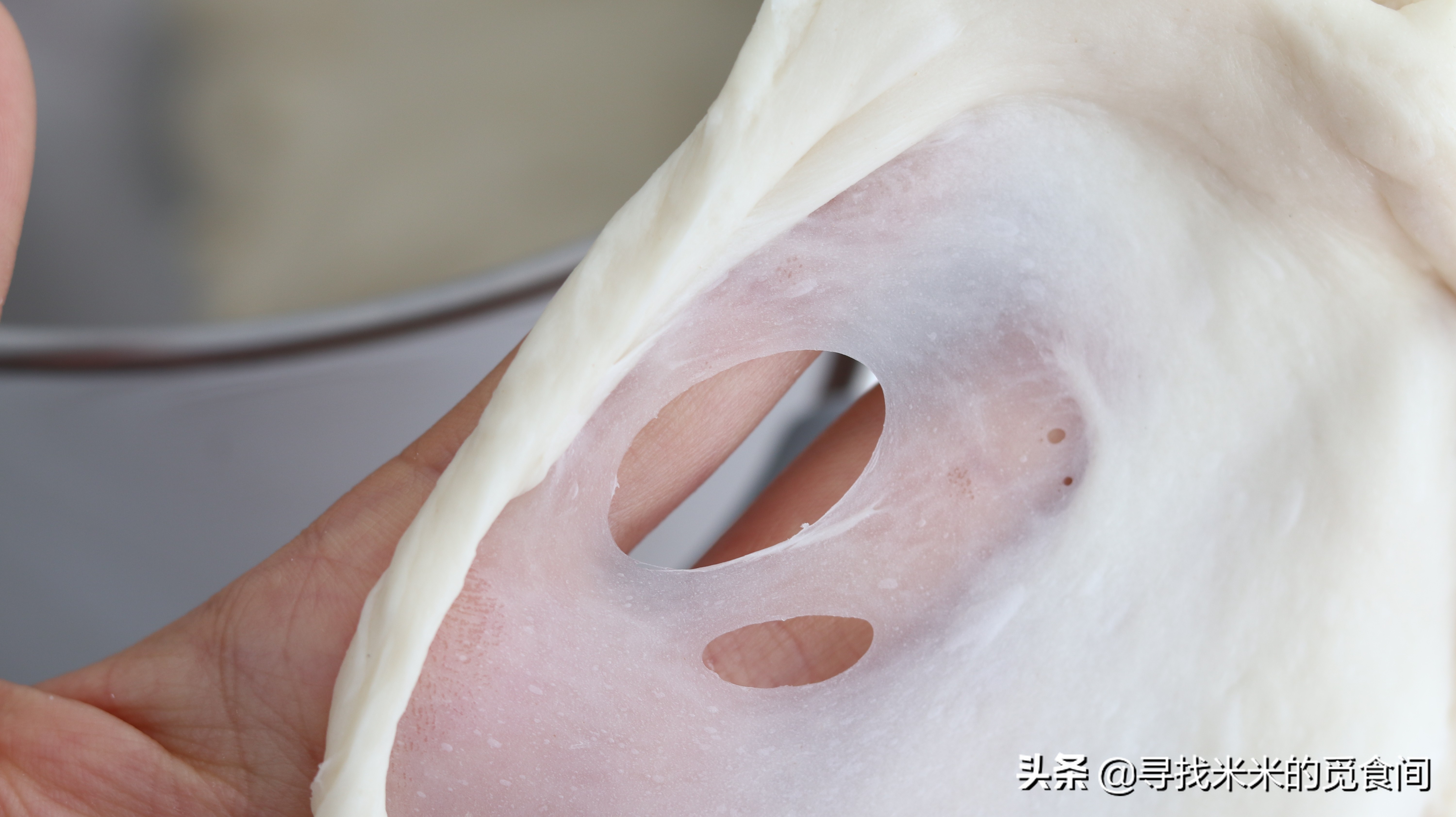 烘焙入门干货，如何判断面团打到几成筋度？厨师机手套膜图解