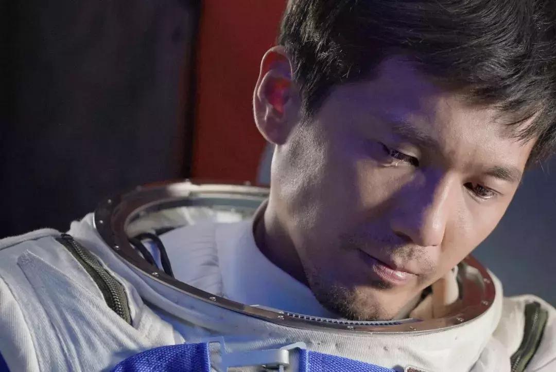 《银河补习班》口碑两极分化,却道出了大部分父母忽略的教育问题