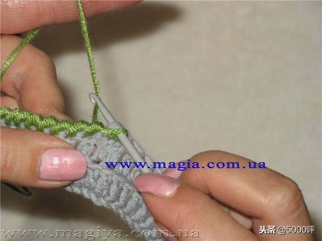 倒钩针收边方法图解,倒钩针收边的视频教程