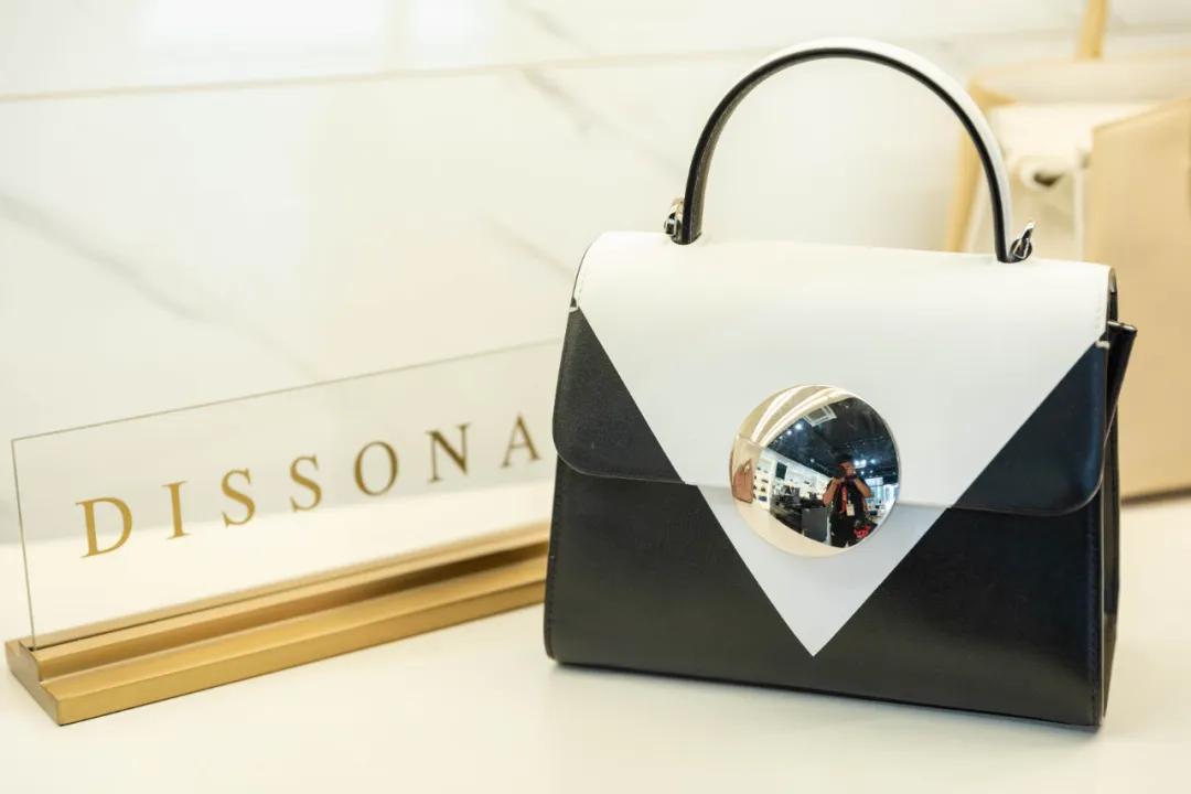 郑州gap店,郑州哪里有gap专卖店