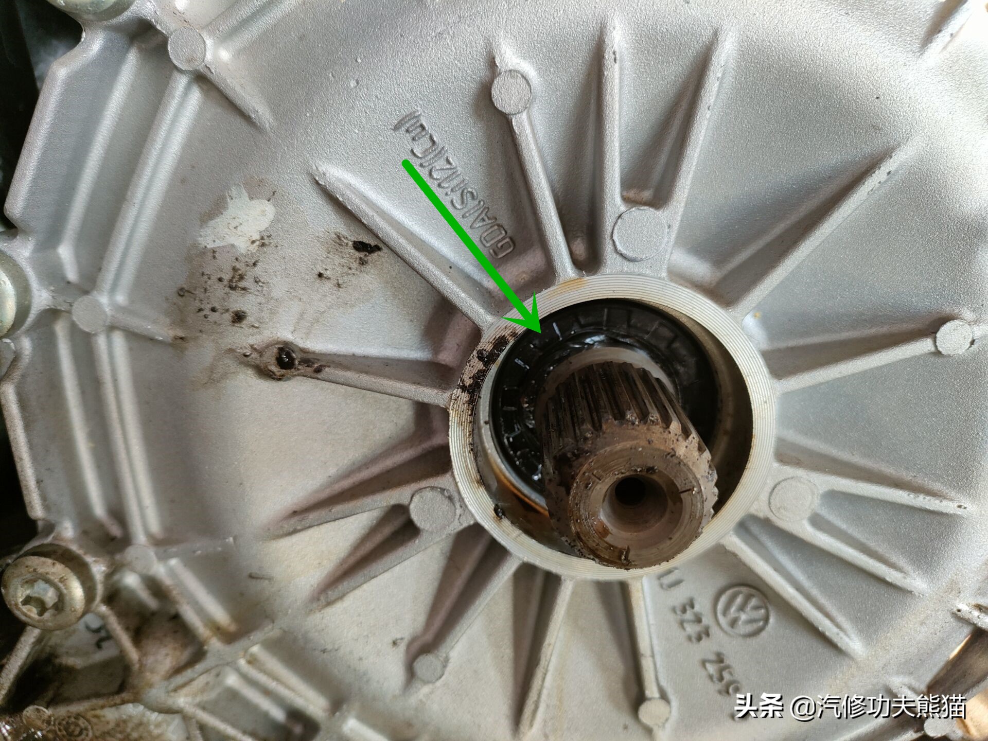 一汽奥迪a6l烧机油,08款奥迪a6l2.0t烧机油严重怎么办