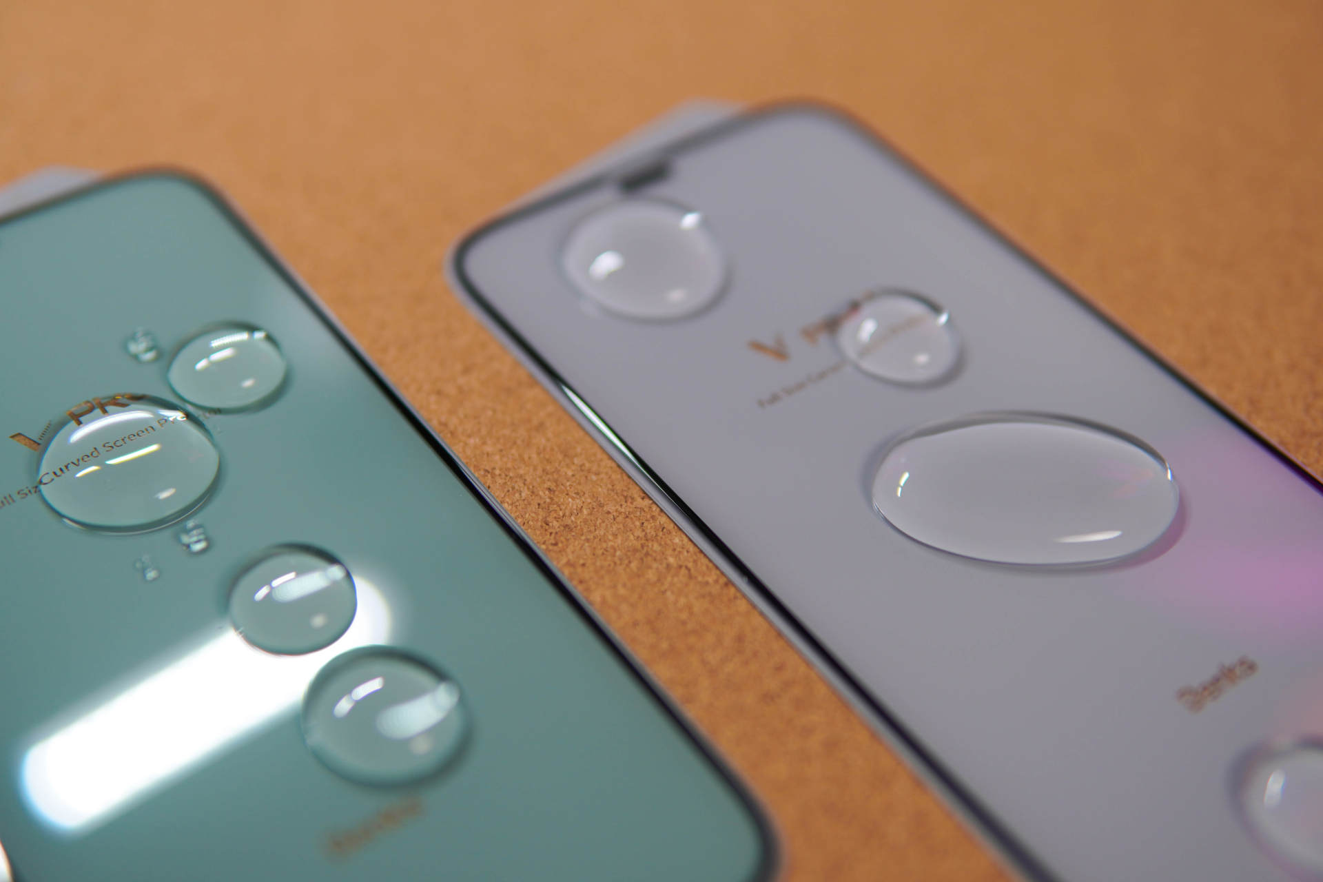 iphone12硅胶壳和皮革哪个好,iphone12promax钢化膜