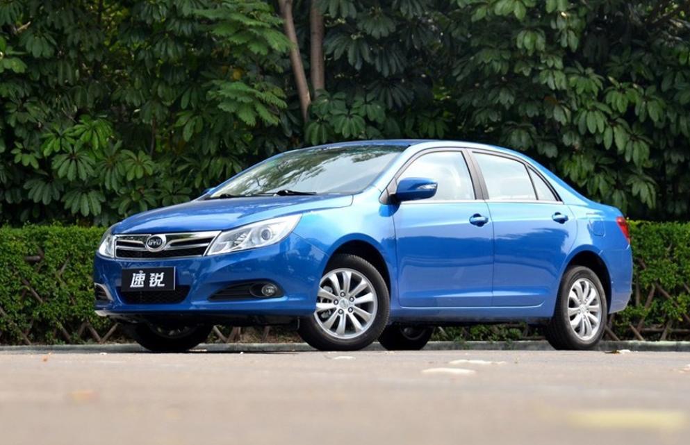 威马w6体验无人自主泊车,威马w6自动泊车如何操作