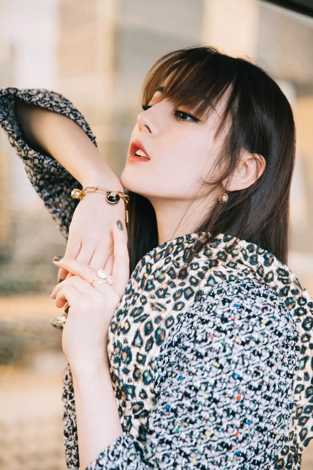 判断适合空气刘海还是漫画刘海,漫画刘海空气刘海哪个好看