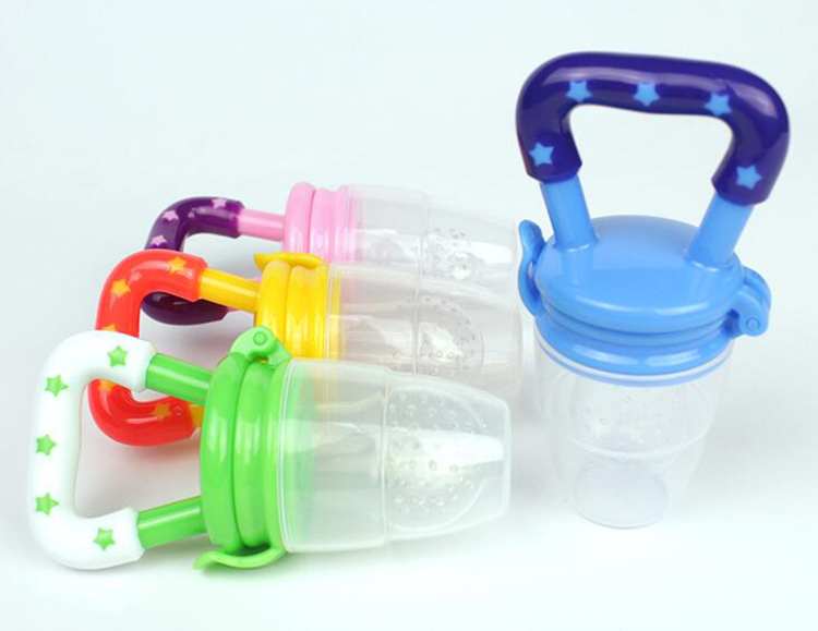 咬咬乐让宝宝爱上吃水果,咬咬乐婴儿喝水