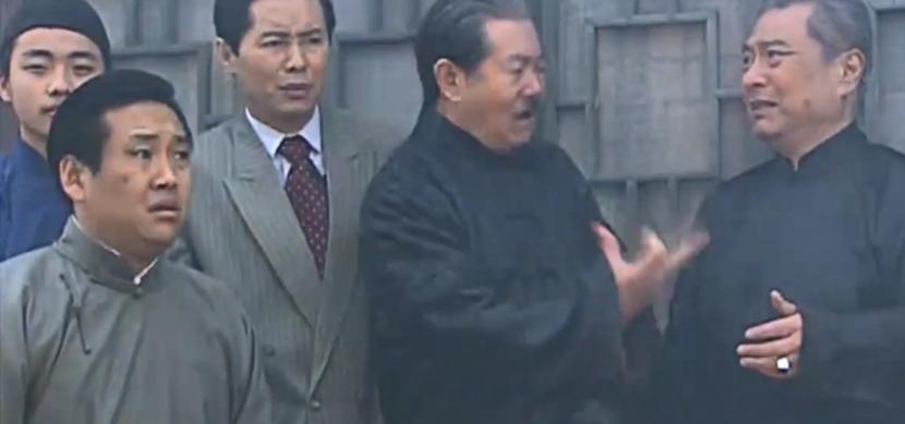 新闻联播片头多少年了,开播40多年新闻联播换片头背景