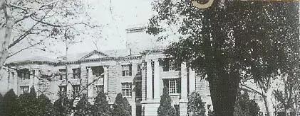 60余天无家可归，一支武汉职业足球队的奇幻漂流记