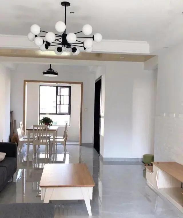 婚房卧室搭配什么家具简约大气,原木风客厅婚房布置