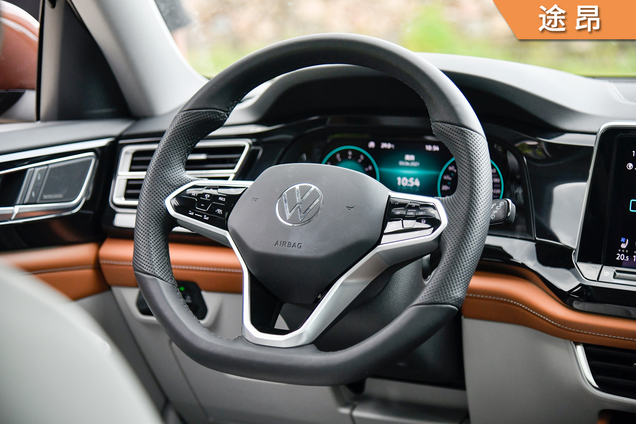 试驾｜全新途昂家族内饰终于改变，给躺平青年打个样儿