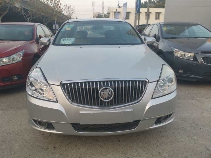 花1万多买的车,花20多万买二手别克商务车划算吗