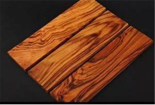 大叶黄花梨是什么样的,大叶黄花梨和白酸枝