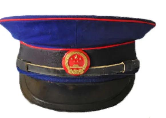 70年代穿白色警服的警察一身正气,监狱警察警服变迁史