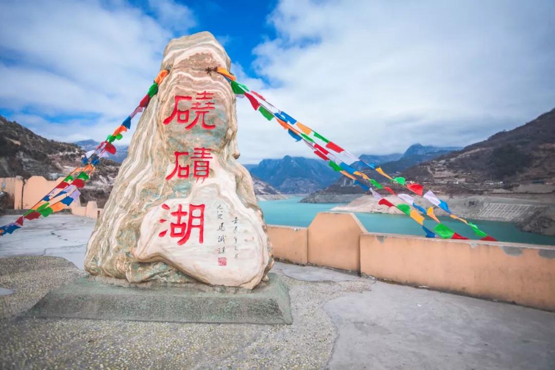 天上人间云海仙境,达瓦更扎云海旅游视频