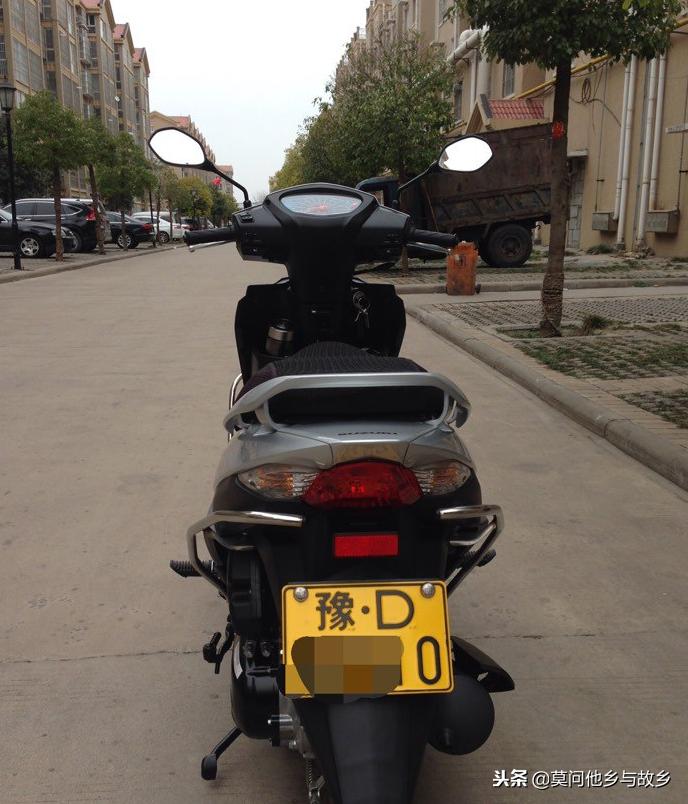 10年铃木丽至uz110能卖多少,铃木丽至uz110跟uy125区别