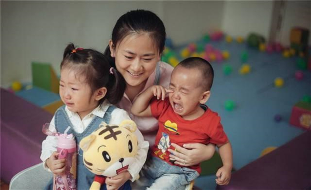 幼儿园老师给家长告状拍视频,幼儿园老师发照片家长找茬