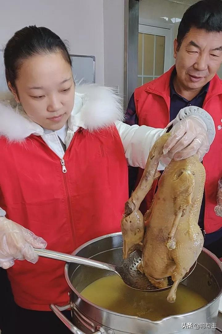 夫妻档合伙创业哪个老板最好,创业和谁合作最靠谱