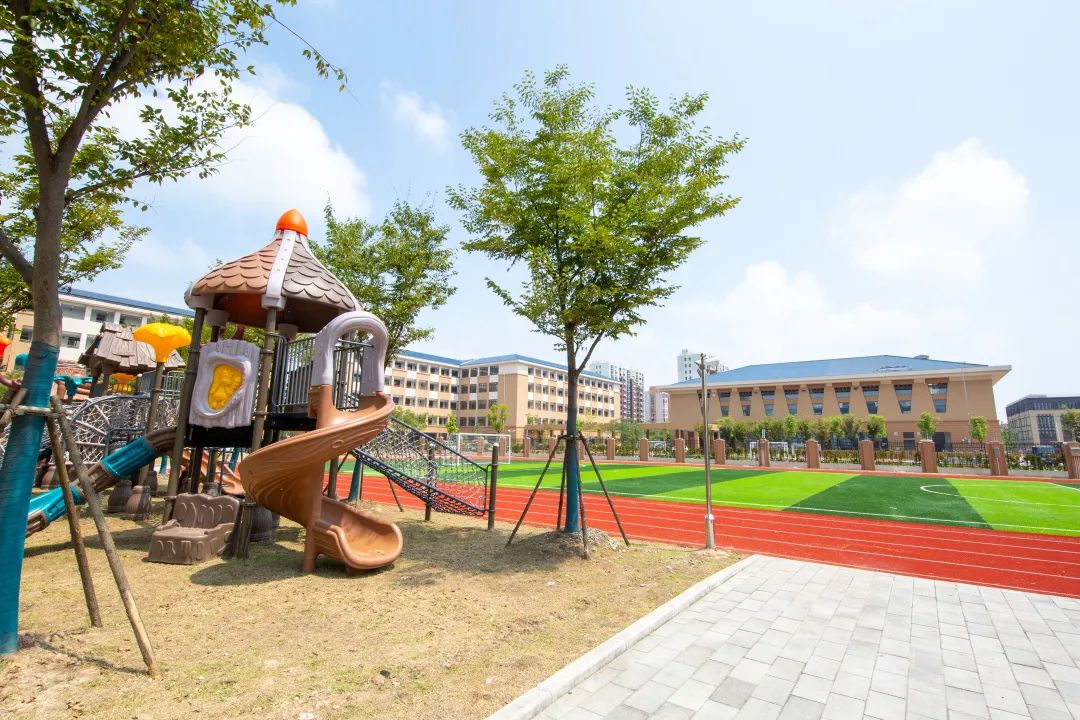 新学期新征程学校,新学年学校工作思路研讨会发言