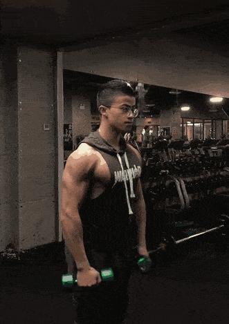 3个让人变丑的动作,容易变胖的姿势