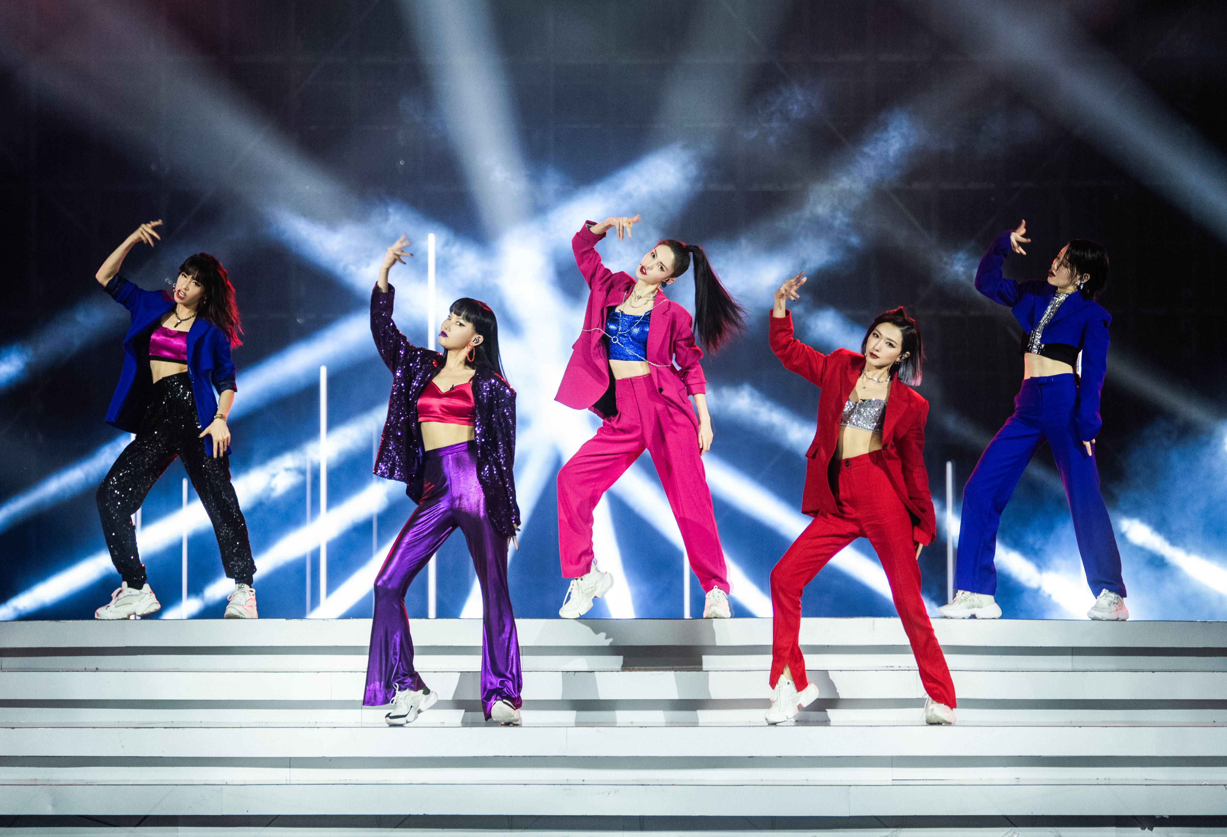 第一季浪姐有那英吗,那英参加浪姐第二季了吗