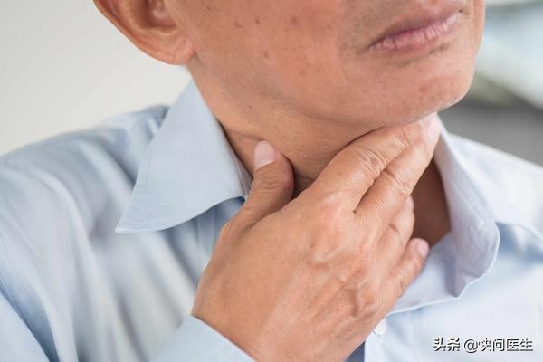 长期吸烟导致喉癌,专家抽烟得癌症几率是多少