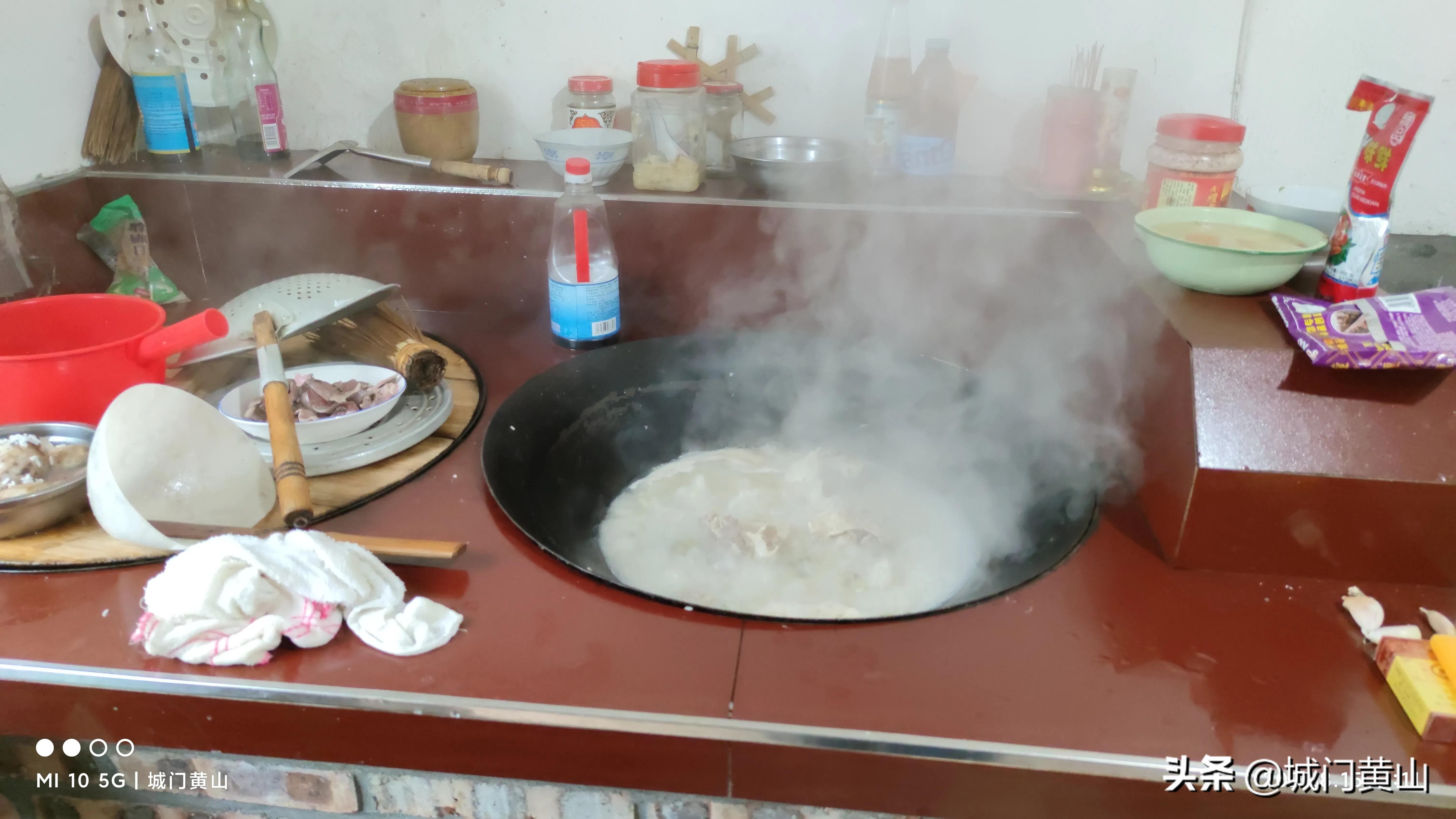 福州大湖乡冬瓜佛手瓜盛夏里在山里绽放