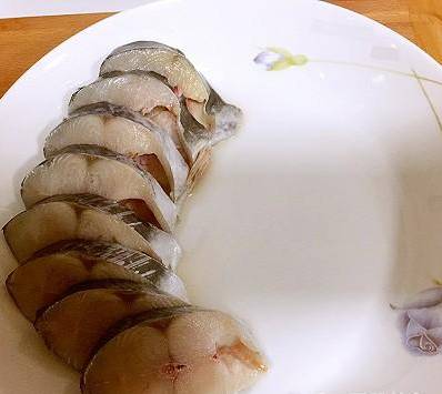 大连正宗鲅鱼炖粉条,肉炖龙口粉丝