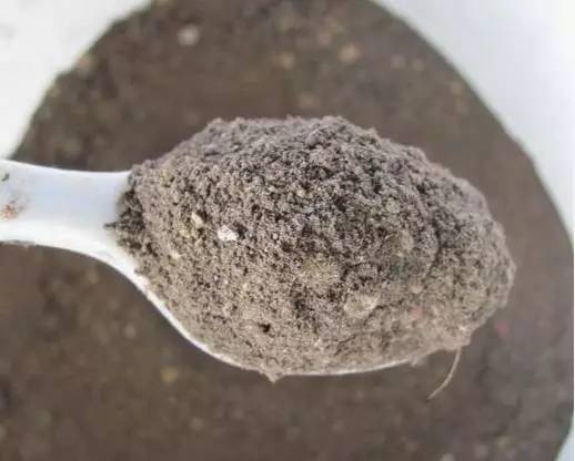 花园土壤如何松土,花园土壤怎么改造