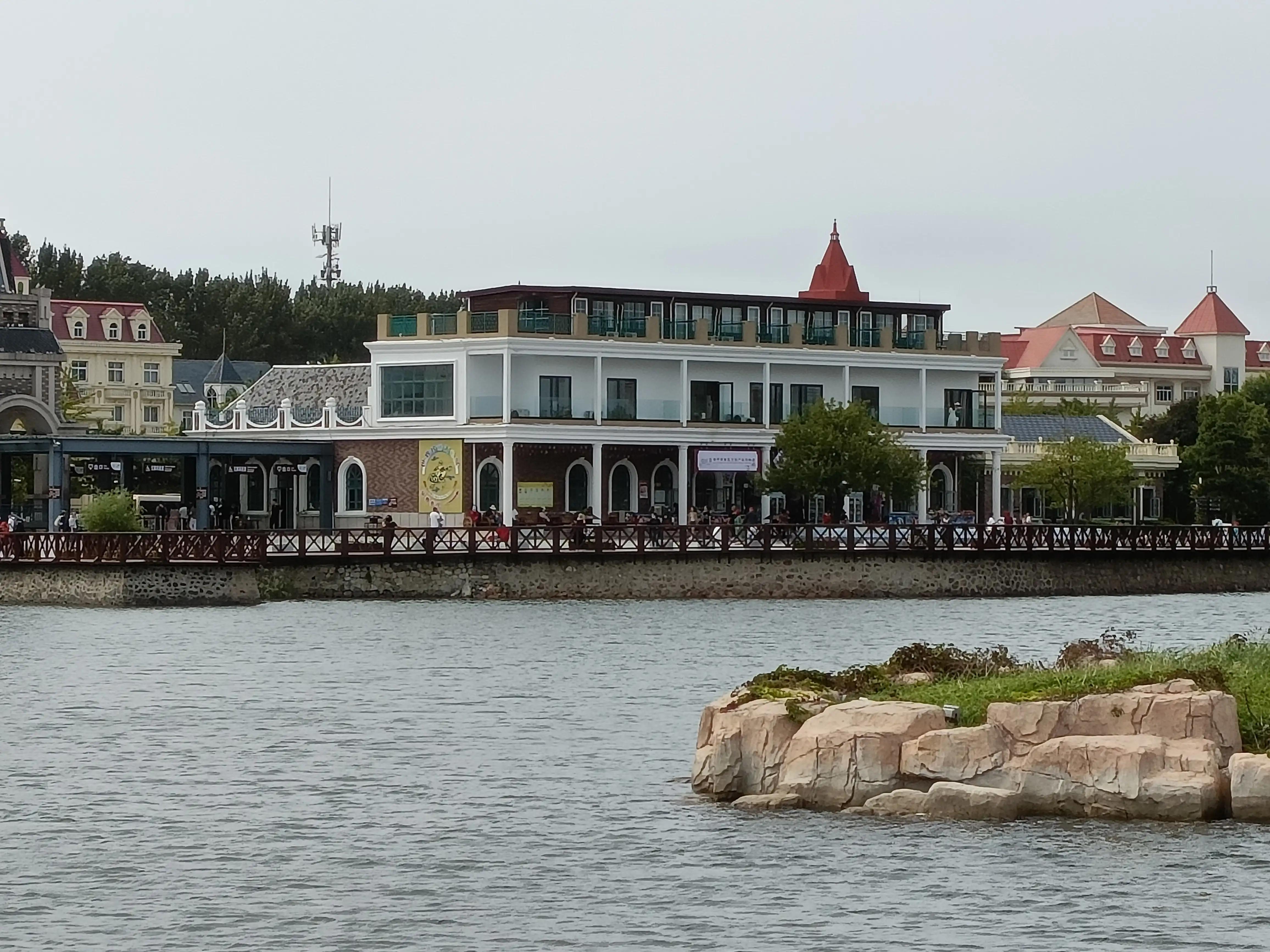 北戴河天空和海洋,北戴河海景好看还是三亚好看