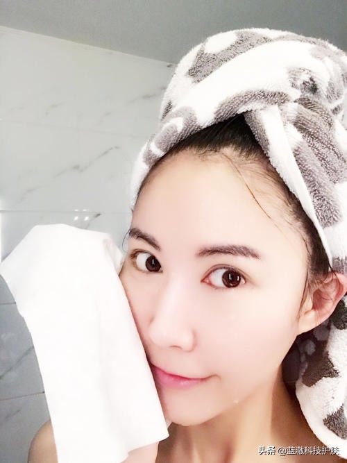 被痘痘践踏的自尊心有救了，坚持做好这五点，让你找回自信！