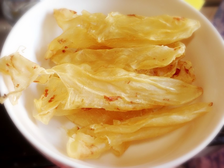 月子里鱼胶炖汤的功效与禁忌,月子里鱼胶和海马能一起吃吗