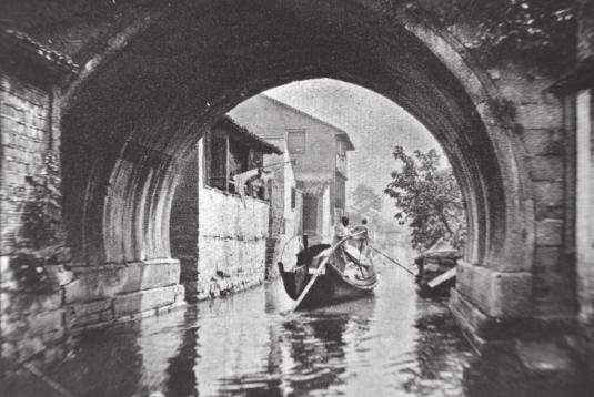 故乡是我们离家时的坐标,故乡是我们年少了想回的地方