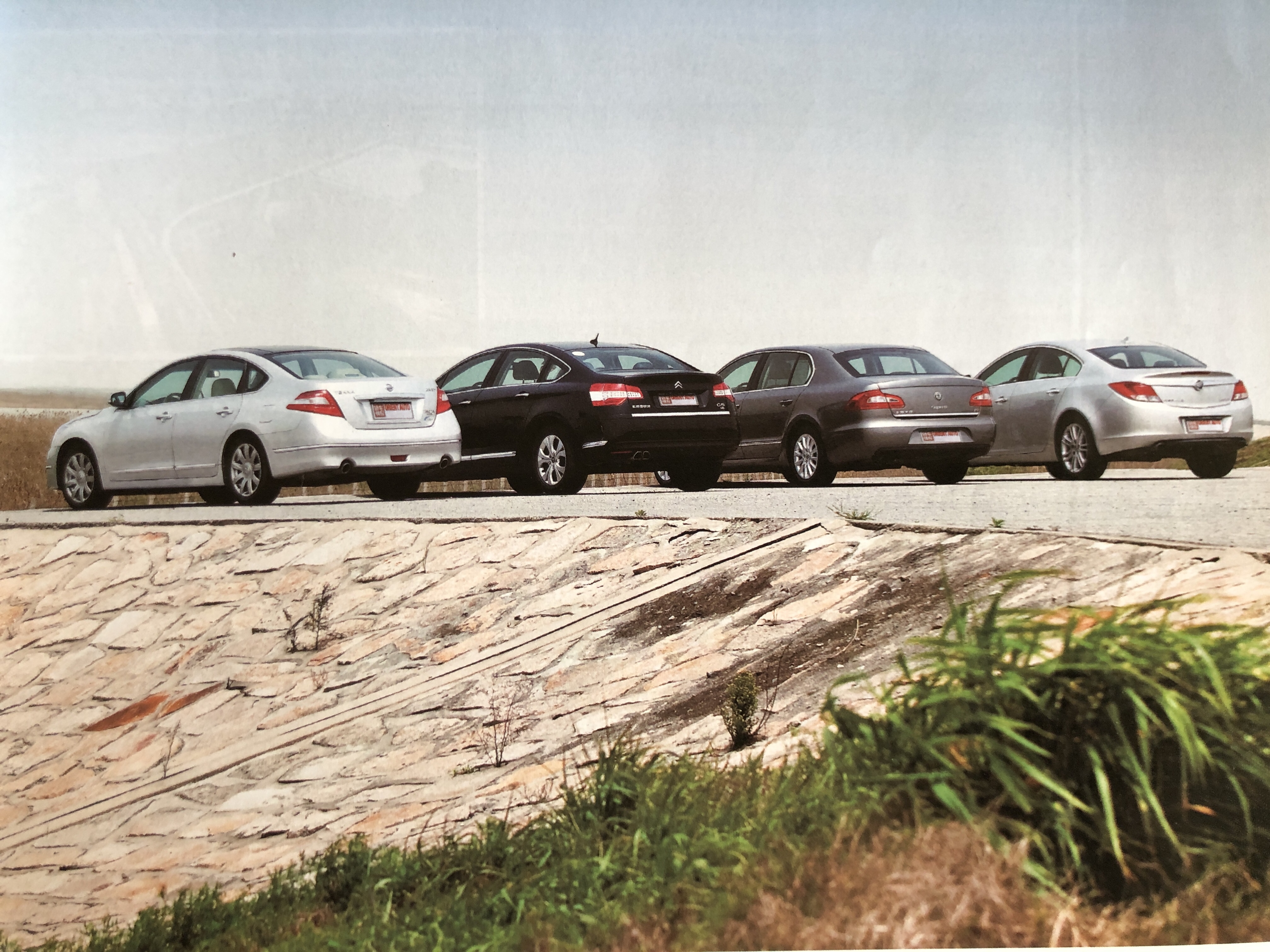 回顾2010年的汽车杂志，别克英朗曾是小钢炮，吉利跳票的7座SUV