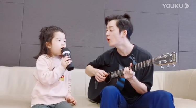 包贝尔的女儿饺子和李现视频,包贝尔女儿包饺子李现评论