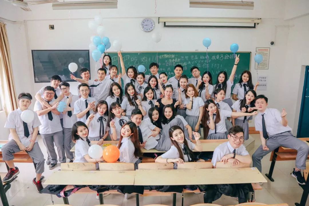 自从藏龙岛有了南延线,我就再没羡慕过别人家的学校!