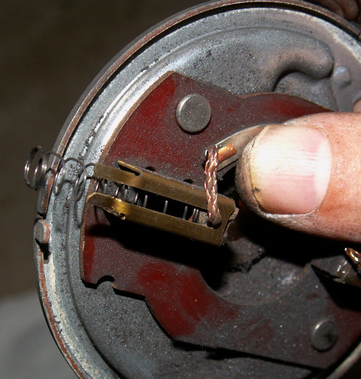 轿车散热风扇不转导致开锅,汽车散热器开锅怎么解决