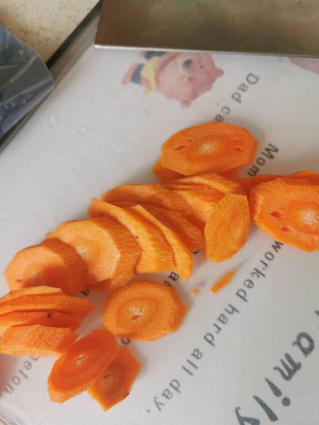 天热,这种“天热*眠药安**”隔天吃一点,晚上睡觉无梦不出汗!