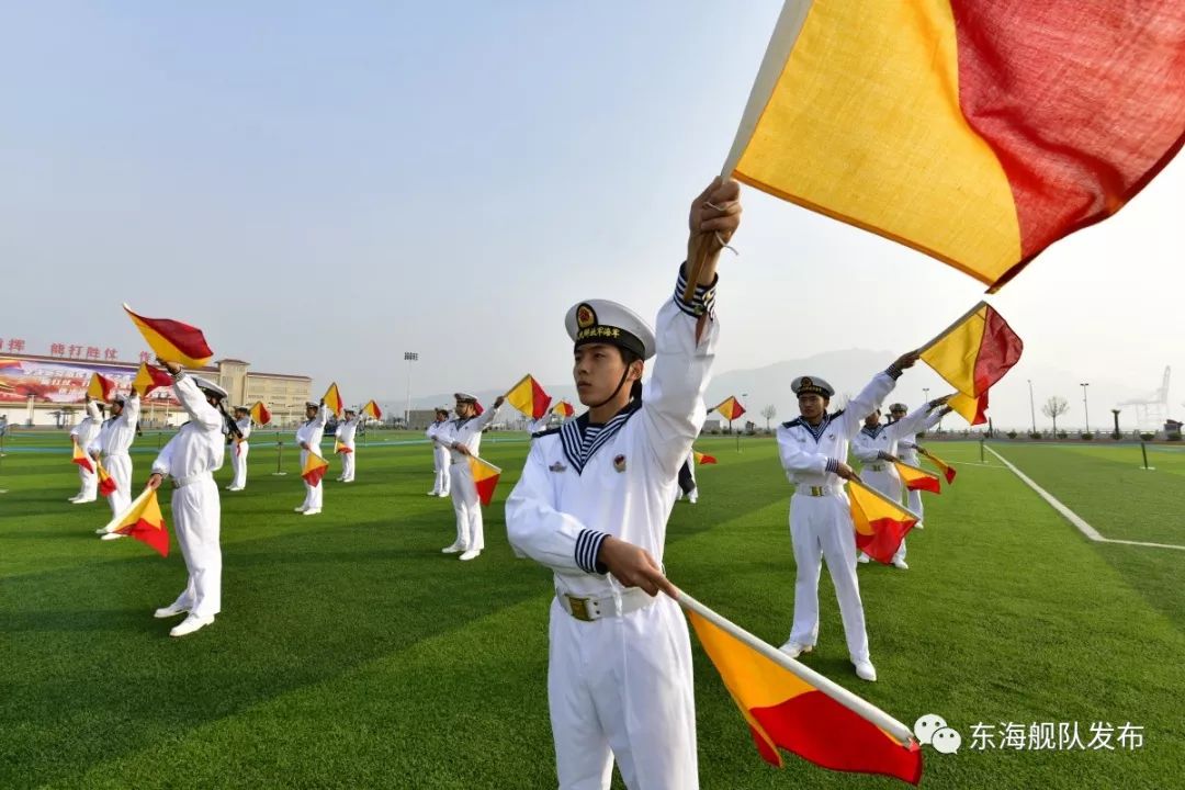 @粉丝们，走！到上海参观舰艇去！更有爆款礼品等你来拿