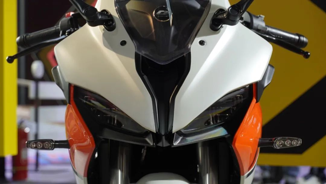 北京车展|赛250公布售价19999元/贝纳利黄巡5.98万，1200GT9.98万