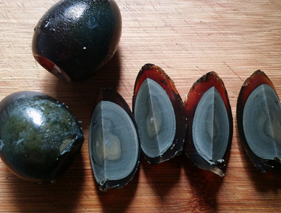 凉拌皮蛋教程皮蛋这样拌味道极好,商用皮蛋凉拌调料