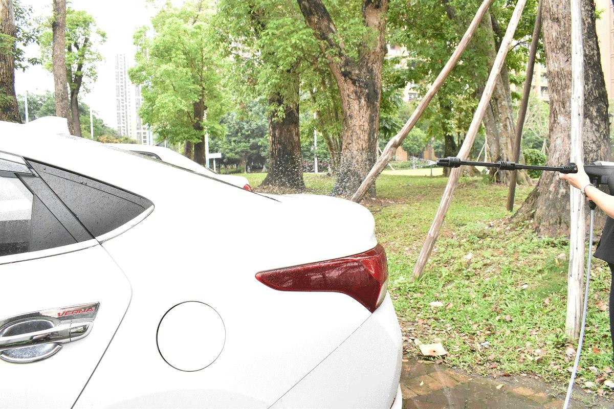 省电家用亿力锂电洗车机,亿力洗车专用水枪电池