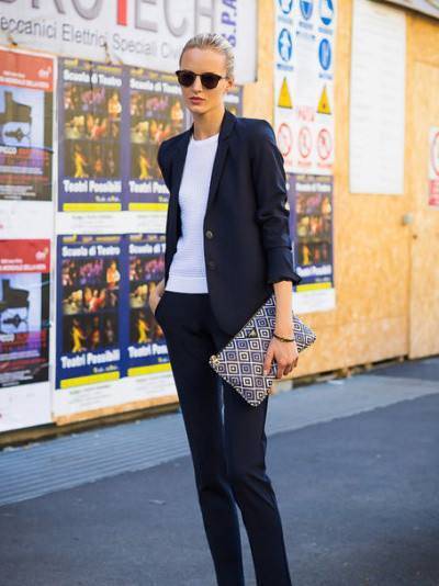 瑗胯鎬庝箞绌挎墠鑳芥樉寰椾笉鍍忓崠淇濋櫓,瑗胯鎬庝箞绌挎墠涓嶄細鍍忔槸鍗栦繚闄╃殑