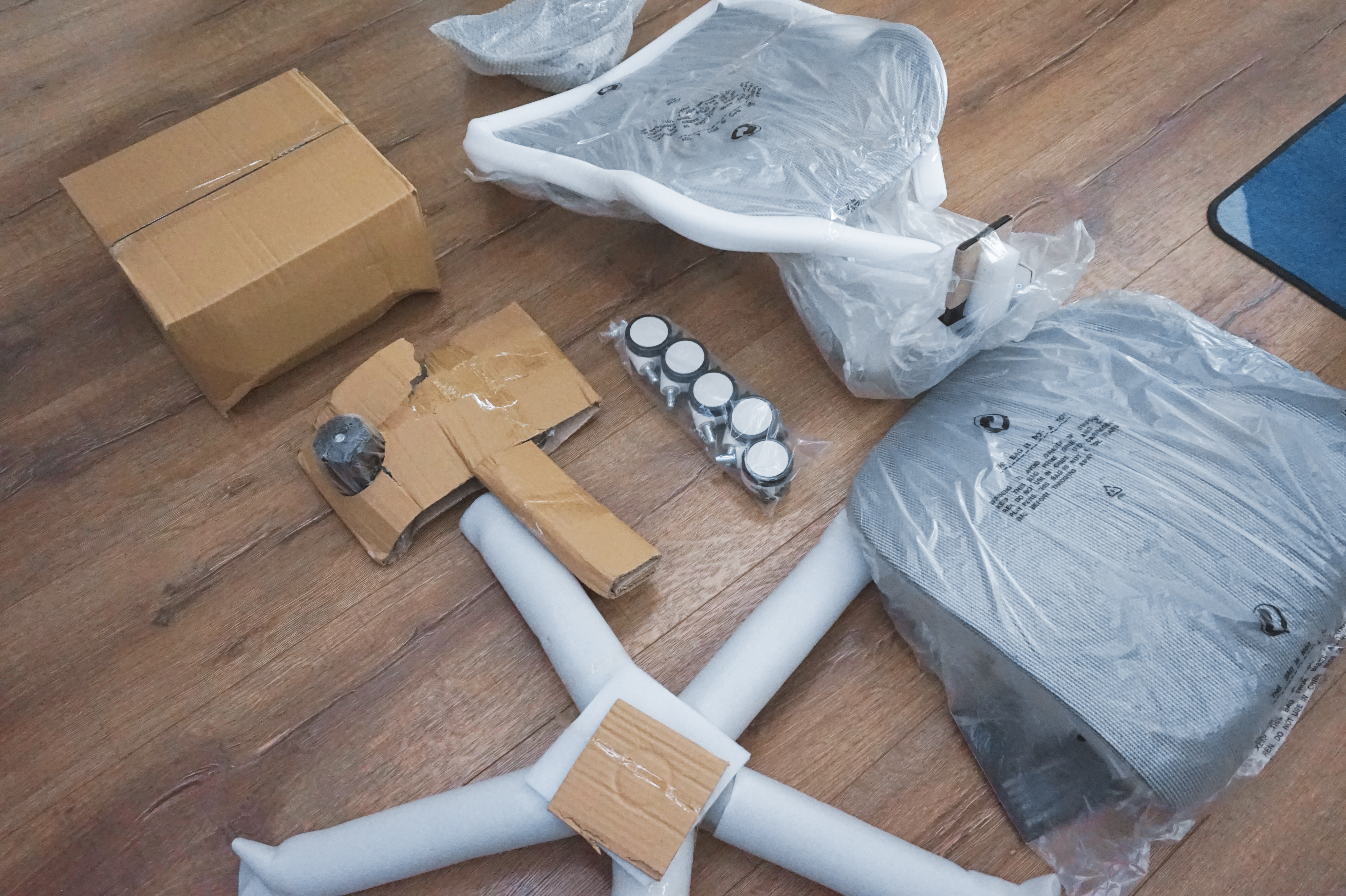 一千元可以从小用到大的人体工学椅，达宝利S10开箱体验