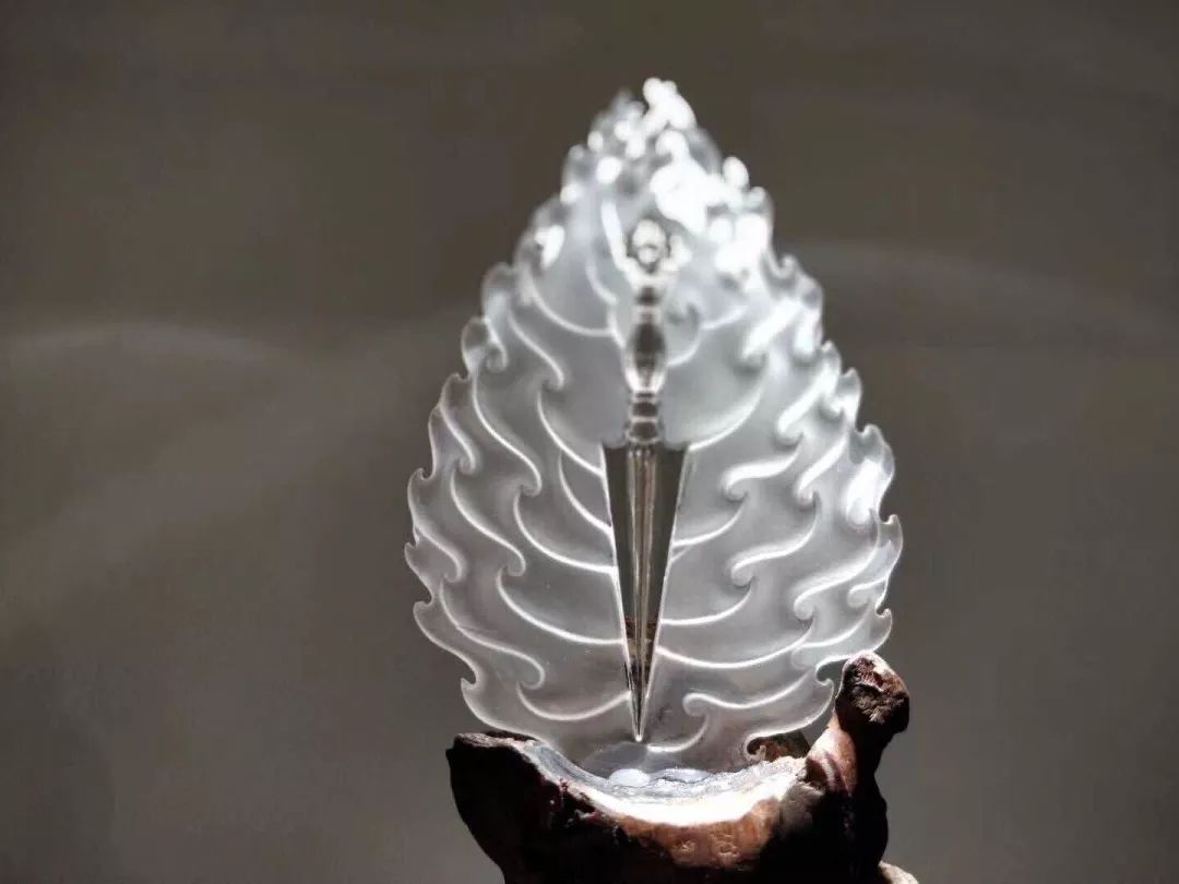 【大倩倩聊水晶】选水晶，美美的戴还是默默的陪伴，你说的算。