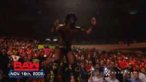 「WWE9.11战报」送葬者回归祭出锁喉抛摔！欧文斯被炒鱿鱼了