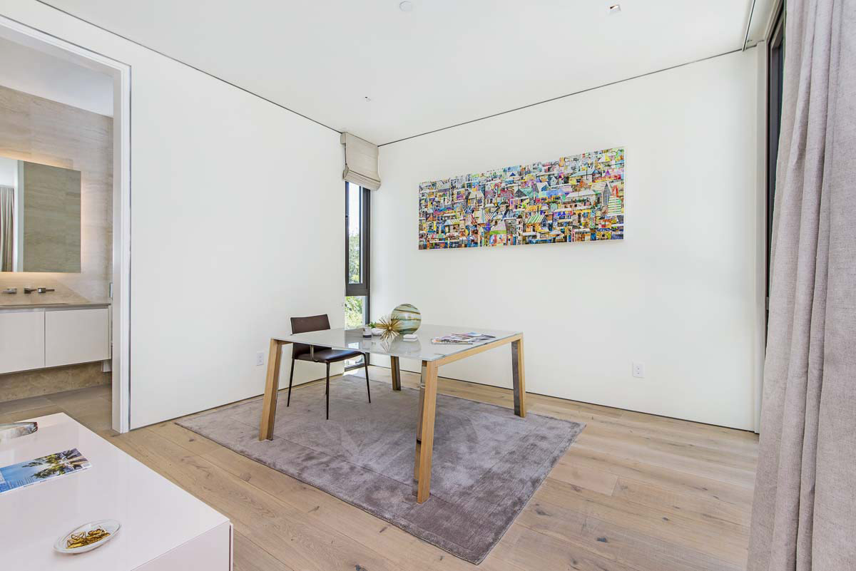 没有泳池的房子,没有泳池和花园的别墅