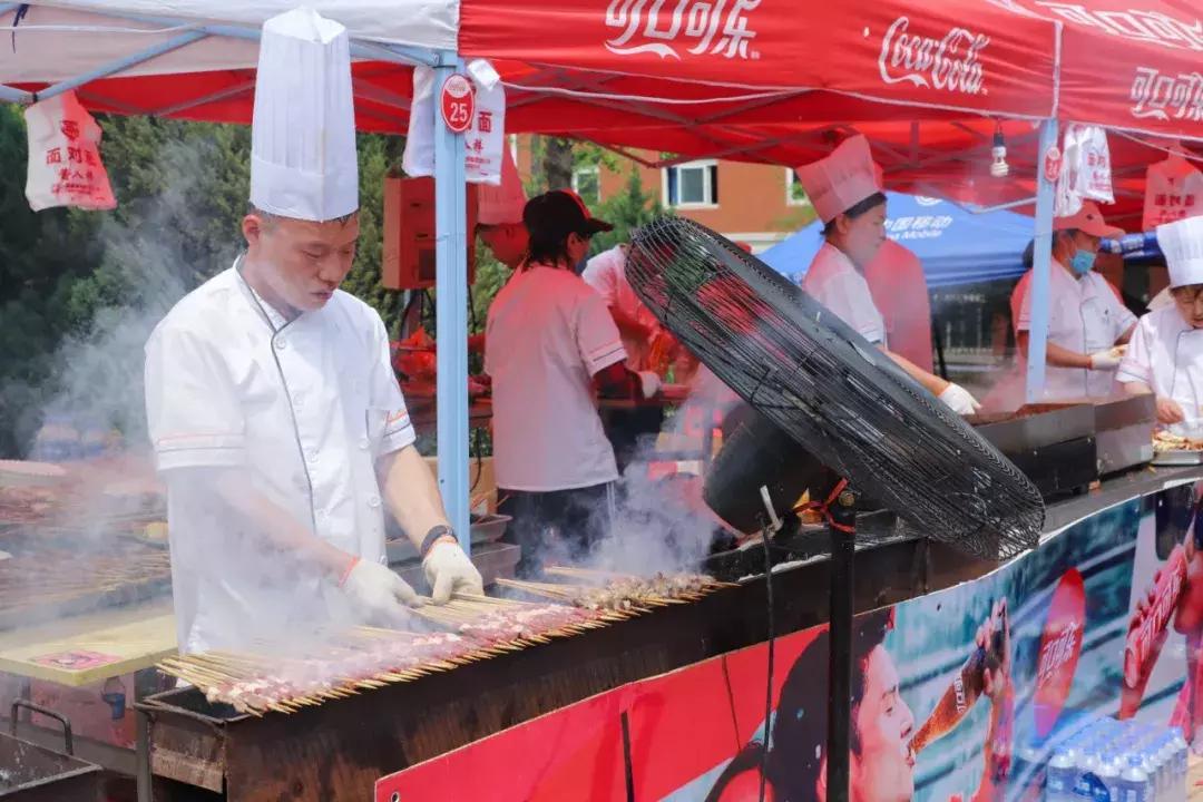 确认过眼神这是谁唱的歌,确认过眼神是过年要加班的人