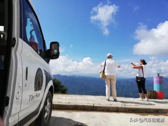 太阳能房车改装效果图,房车自驾游改装最佳方案