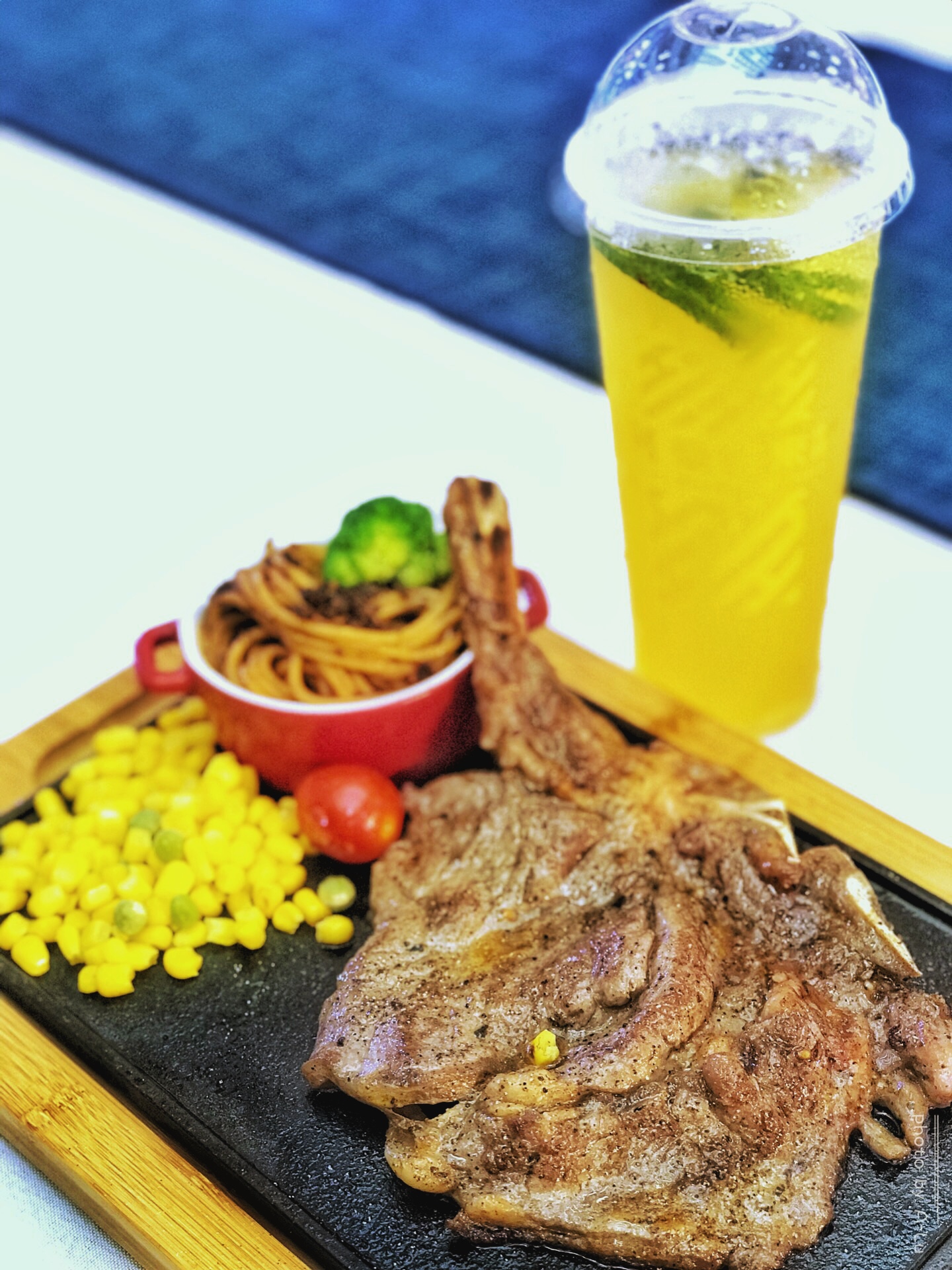 牛劲上来了！豪客来牛排携战斧，雷霆出击引爆夏日