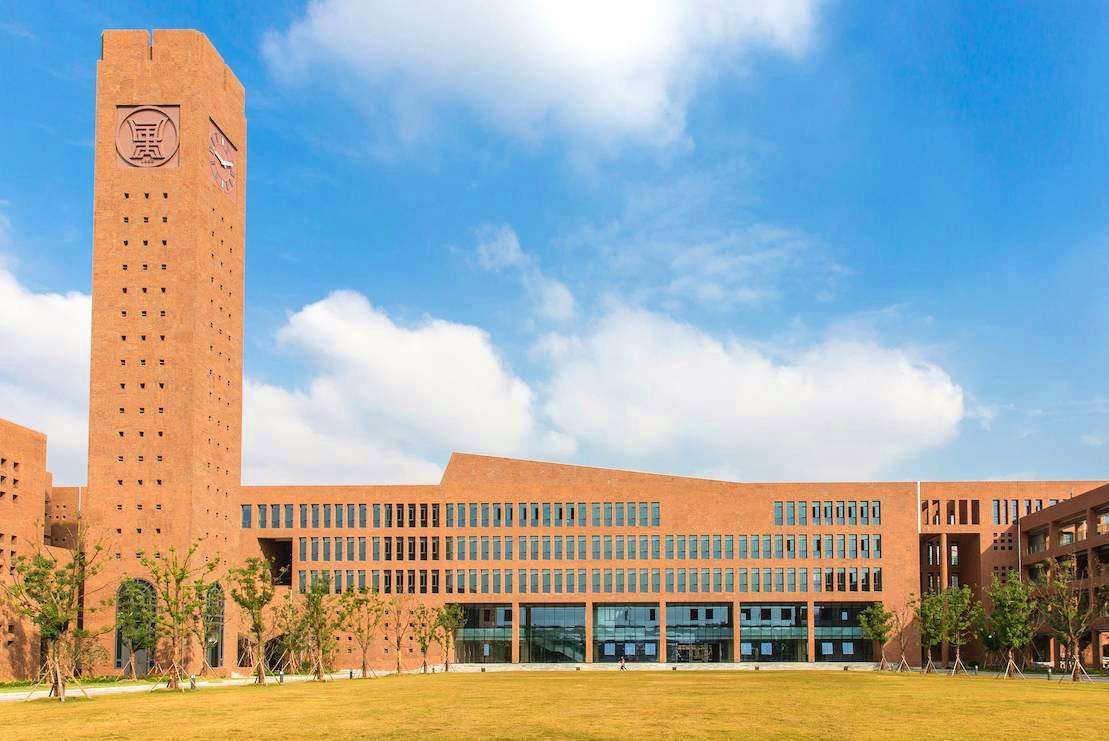 镇海和慈溪,成为了宁波高中的双核,市区的中学还能崛起吗?