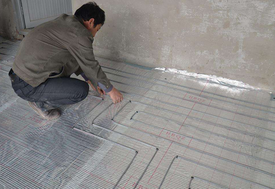 电地暖和水地暖使用哪个费用高,电地暖和水地暖使用费用对比